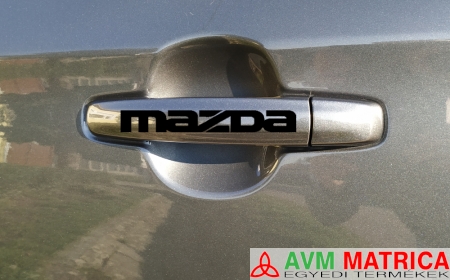 Mazda kilincsmatrica 1